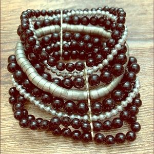 Black/ silver tone costume beaded bracelet